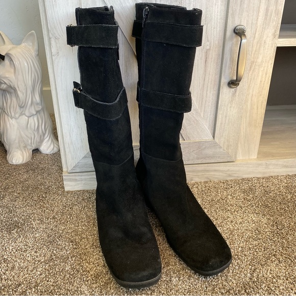 Etienne Aigner Tall Signature Suede Buckle Wedge Boots Size 10 Leather - Picture 7 of 14